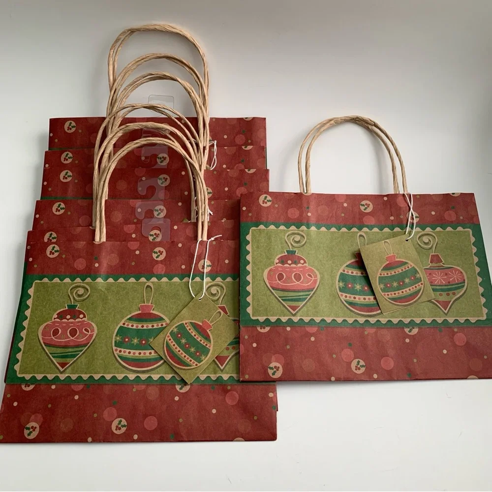 Winter Holiday Gift Bag Lot Season’s Greetings Snowman Holiday Ornament NWT